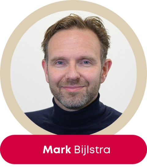 mark-bijlstra-met-cirkel-en-naam