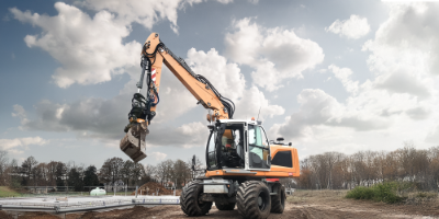 Entdecken Sie die Vielseitigkeit des neuen Alliance 399 Reifens für Mobilbagger